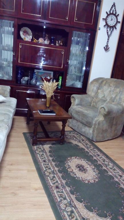 California Guest House Gori Extérieur photo