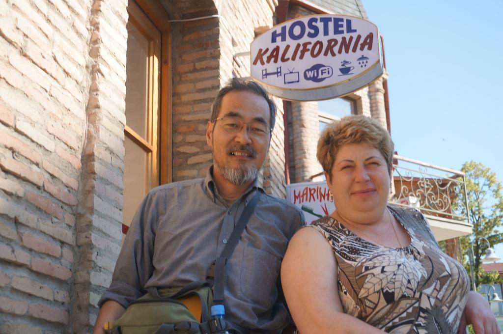 California Guest House Gori Extérieur photo