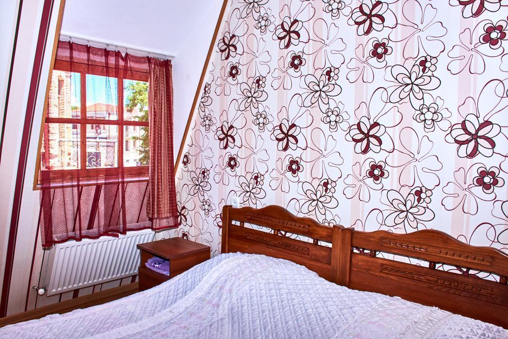 California Guest House Gori Extérieur photo