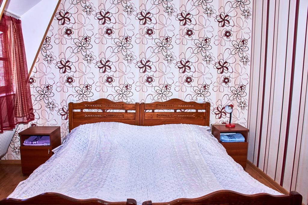 California Guest House Gori Extérieur photo